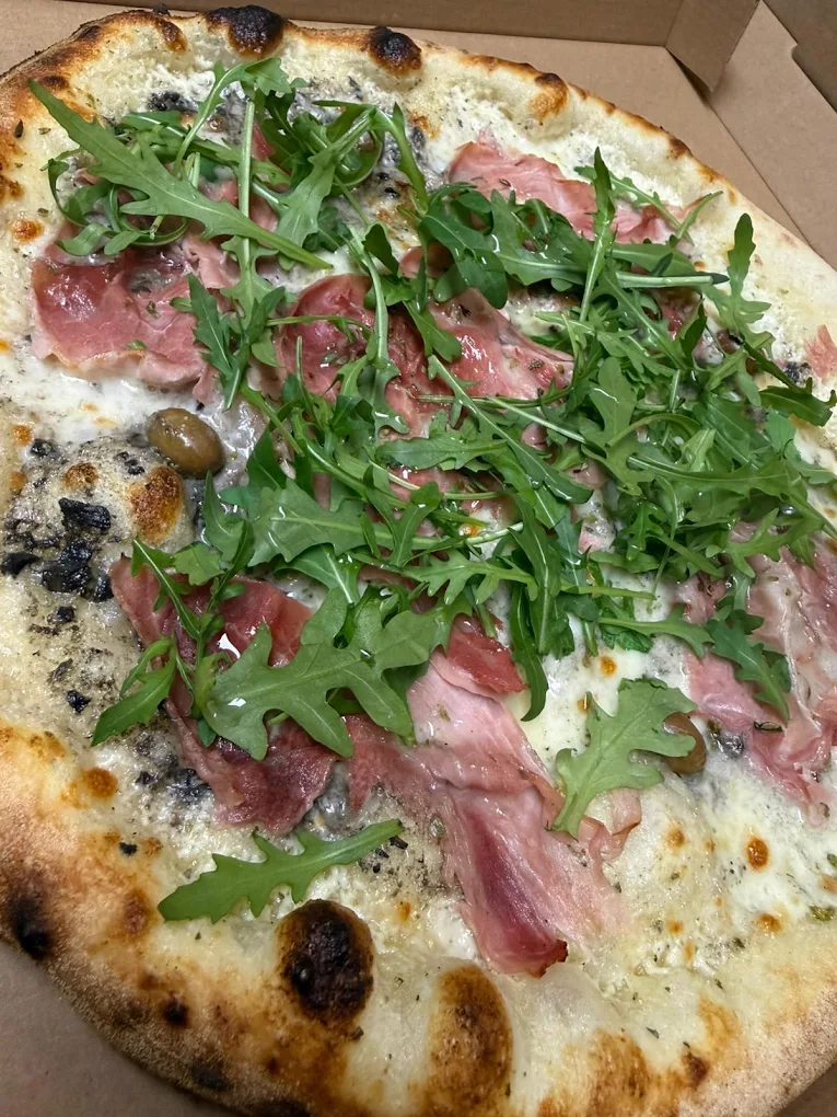 Pizza du four à bois